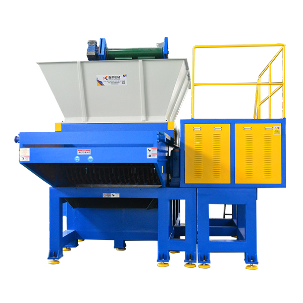 Movable hopper shredder